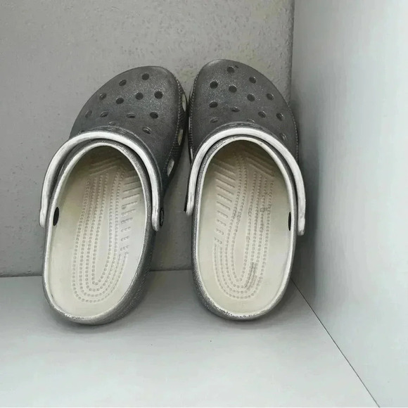 Crocs Classic Glitter II Clog Shoe 'Silver' Size Men's 4 /Women's 6 - Picture 9 of 10